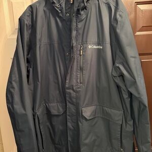 Columbia Men's Dark Blue Raincoat